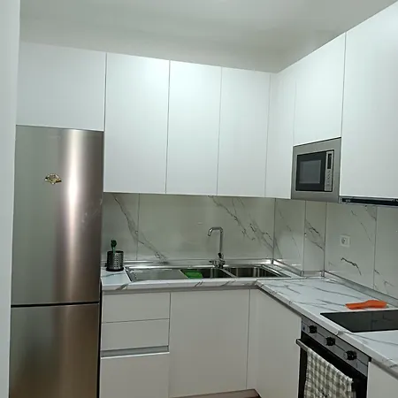 Superior 2 Minutes Far From The Apartman
