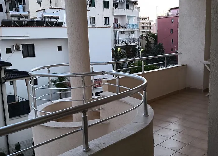 公寓 Superior 2 Minutes Far From The *