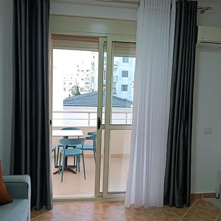 Apartment Superior 2 Minutes Far From The Durres